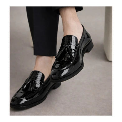 Tassio - Patent Black