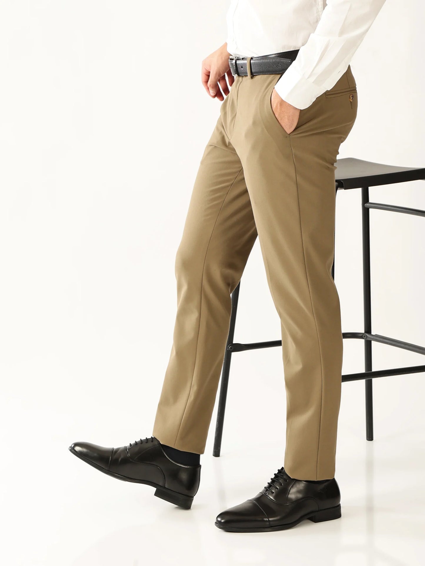 Suit-up - Black
