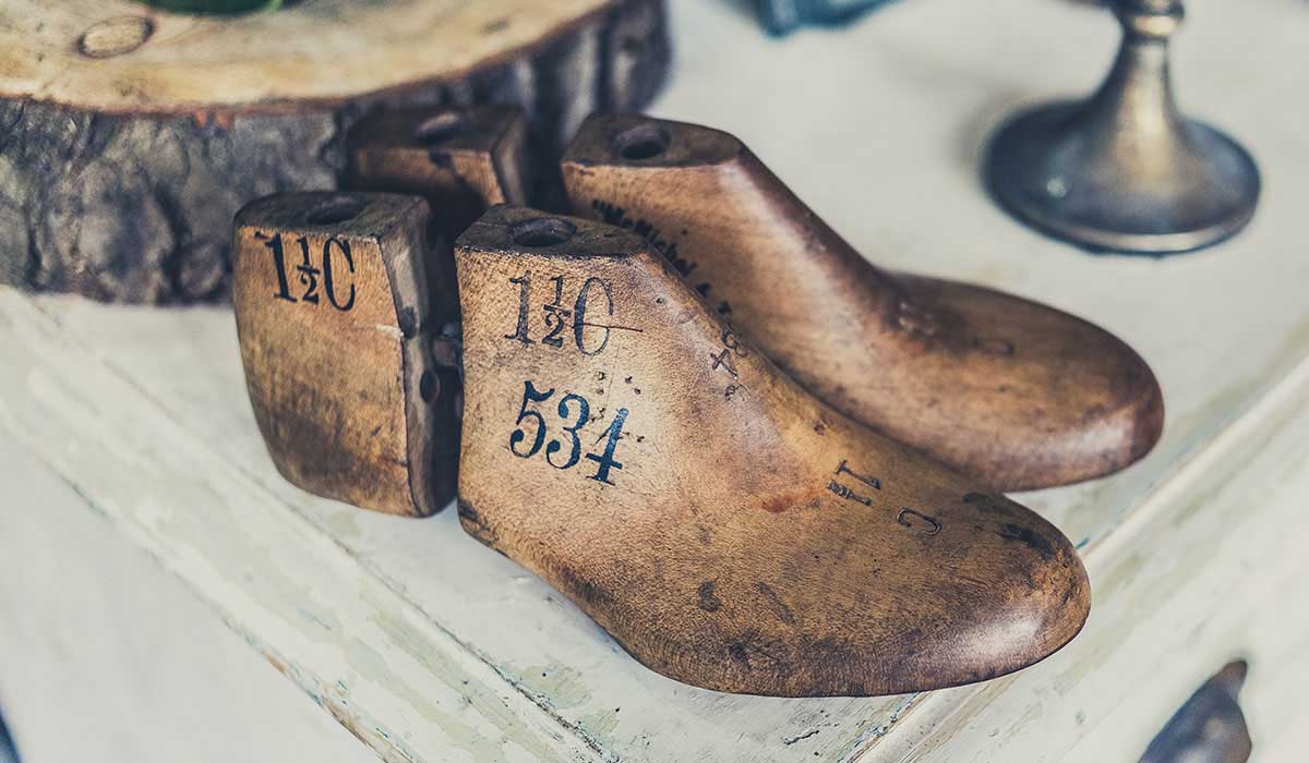 Find the Perfect Size of Shoes Online | Ethik