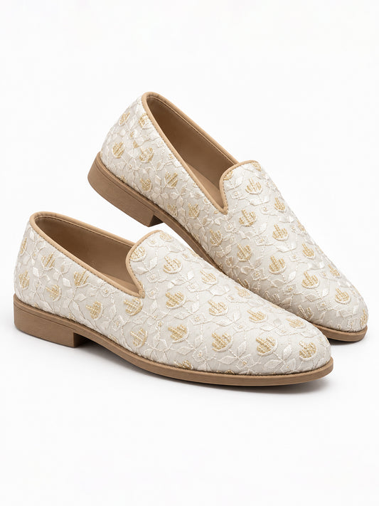 Ethnic Ivory Embroidered Slip-on-003