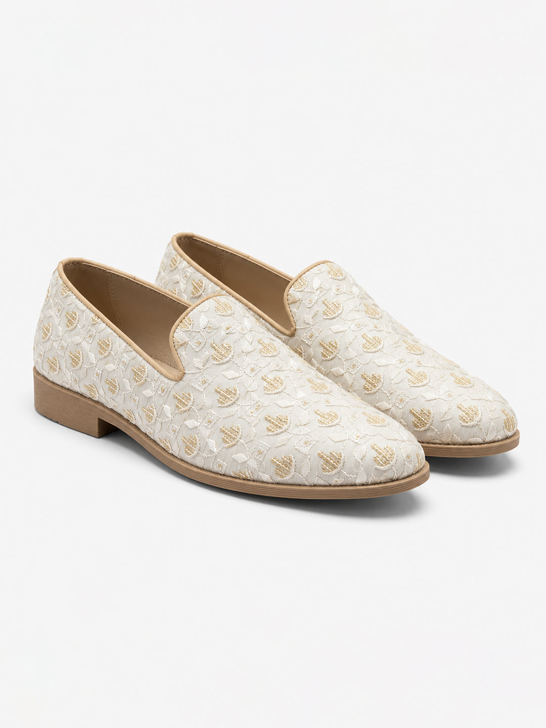 Ethnic Ivory Embroidered Slip-on-003