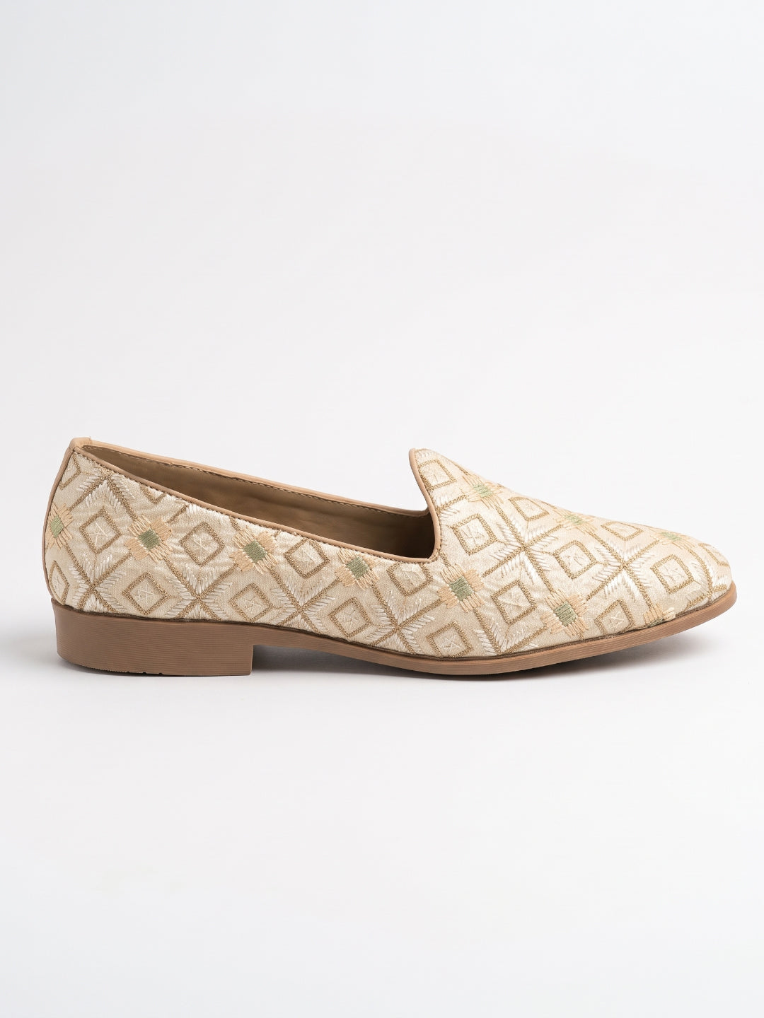 Ethnic Beige Embroidered Jutti-002