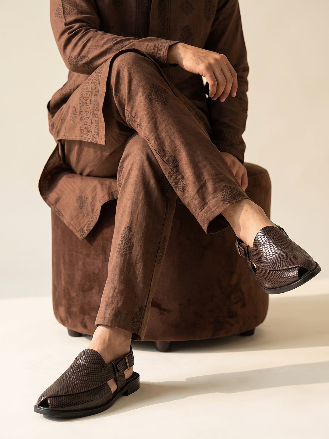 Ethik Jashn Textured Dark Brown Peshawari Sandal for Men