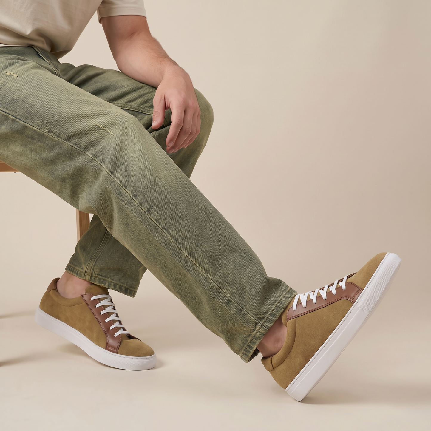 UNO - SAND BROWN