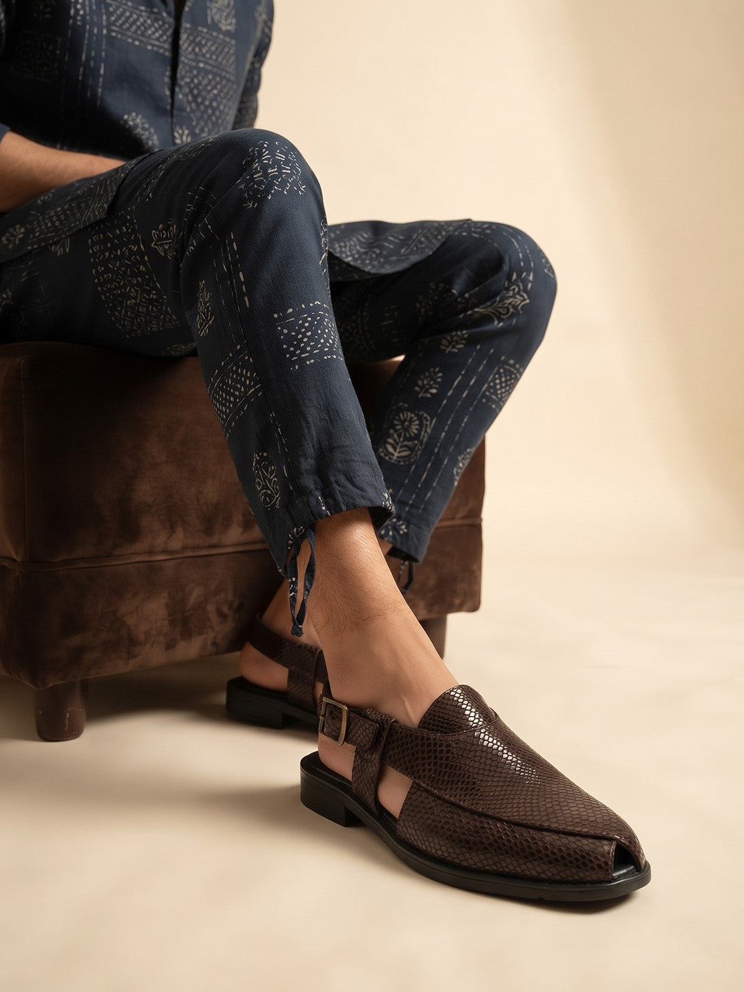Ethik Jashn Textured Dark Brown Peshawari Sandal for Men